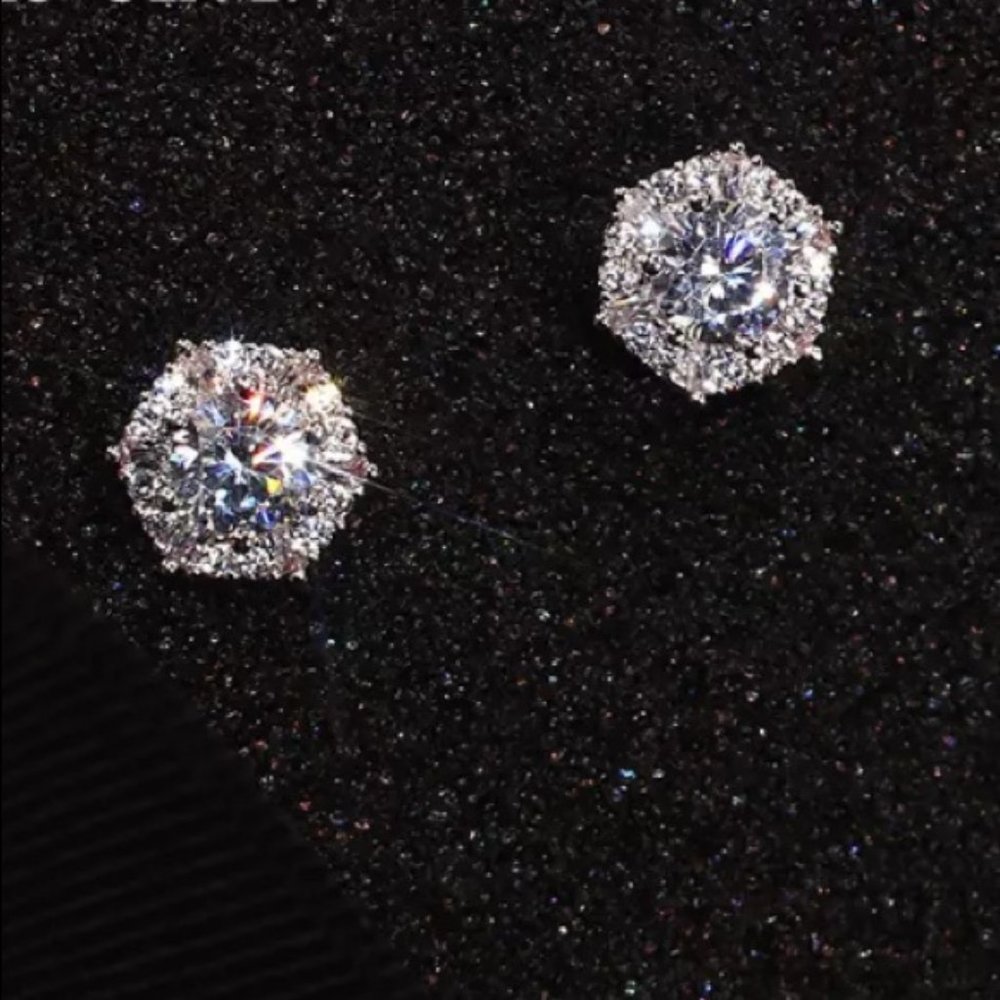 NEW Hexagon Cut Diamond Halo Silver Stud Earrings - Picture 4 of 6